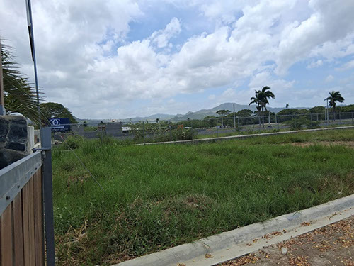 Bihia Beach Area Enrance 